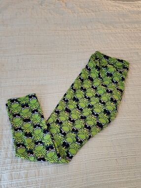 LuLaRoe Lime Green Kermit Print Leggings